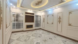 400 yard Bungalow Available For Sale in Gulistan e jauhar