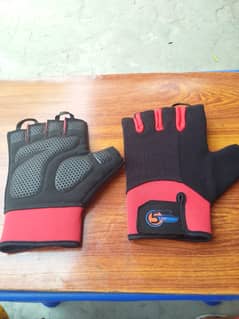 GLOVES FOR GYM / EXERCISE /FOR/SALE