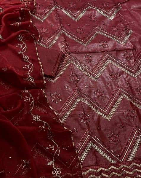 Sale! 3pc Embroidered Lawn suit (unstitched) 7