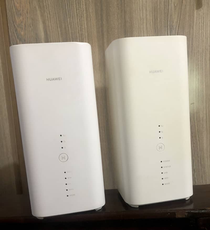 Huawei B818-260 cat19 1.6gbps powerful sim WiFi Router 0