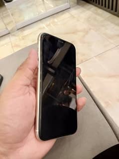 iPhone 11 128GB Factory unlock With Box