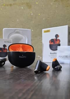 New Realfit f2 B 5.3v (P9/pro Max Headphones/Earbuds/Earpods/airpods)