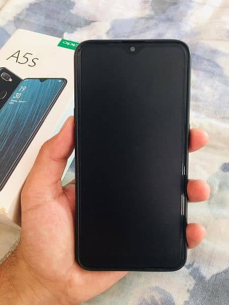 Oppo a5s 2/32gb with box 12