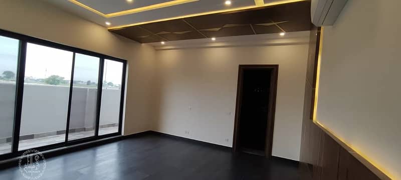 Most Luxurious 2 Kanal POOL Modern House Is Available For Rent In Phase 2 Dha, Lahore. 5