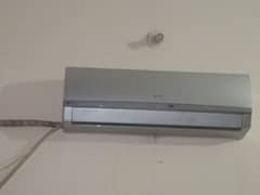 GREE AC 1 TON  for sale demand 90000