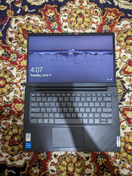 I want to sell My laptop brand new with active windows 10. 0