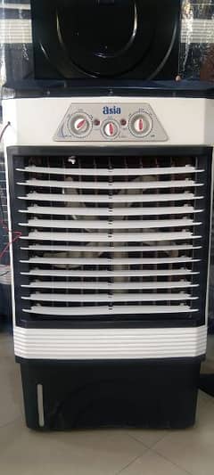 All new condition air coller 12v ac DC good looks