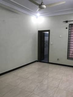 2 bedroom flat for rent available brand new