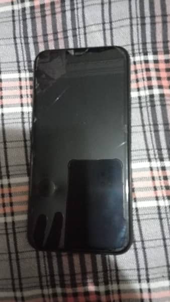 Iphone 11 pro 256GB pta approved with box back glass crack 6
