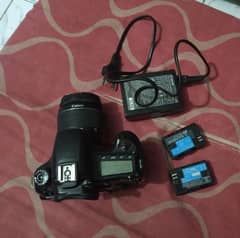 Canon 60d used body with 18-55 kit lense. 2 batteries