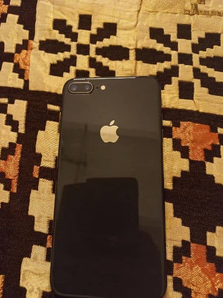 iphone 8plus lush condition pta approved 4