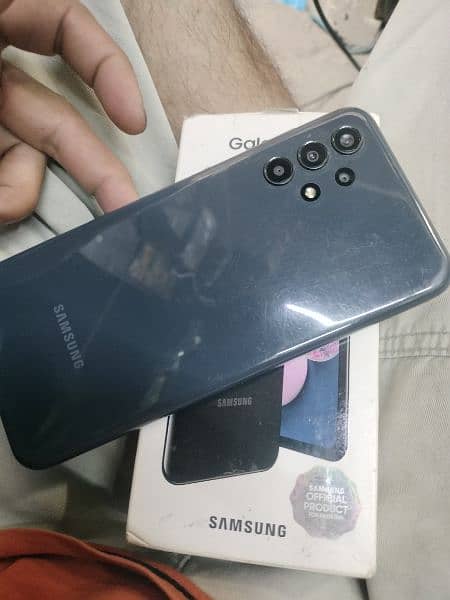 Samsung A13 box all asess 4GB 128GB minor wite shade show nai hota 11