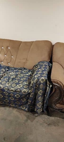 sofa set best contion home use k liye hai 2