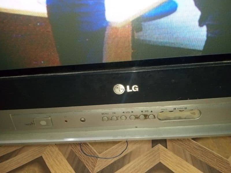 LG TV 2