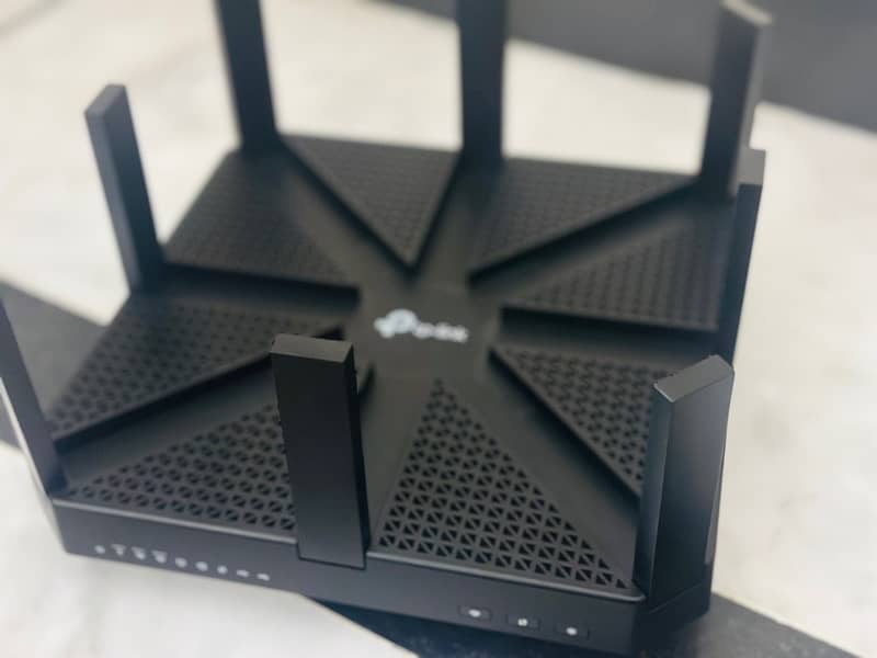 TP Link Archer C5400 router Perfect for gaming 2