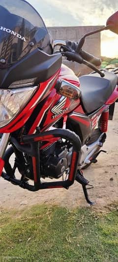 Honda CB 150F bike 2021 model new condition urgently for sale
