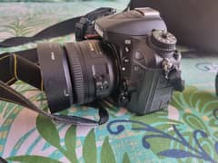Nikon D7100 camera new condition urgently for sale