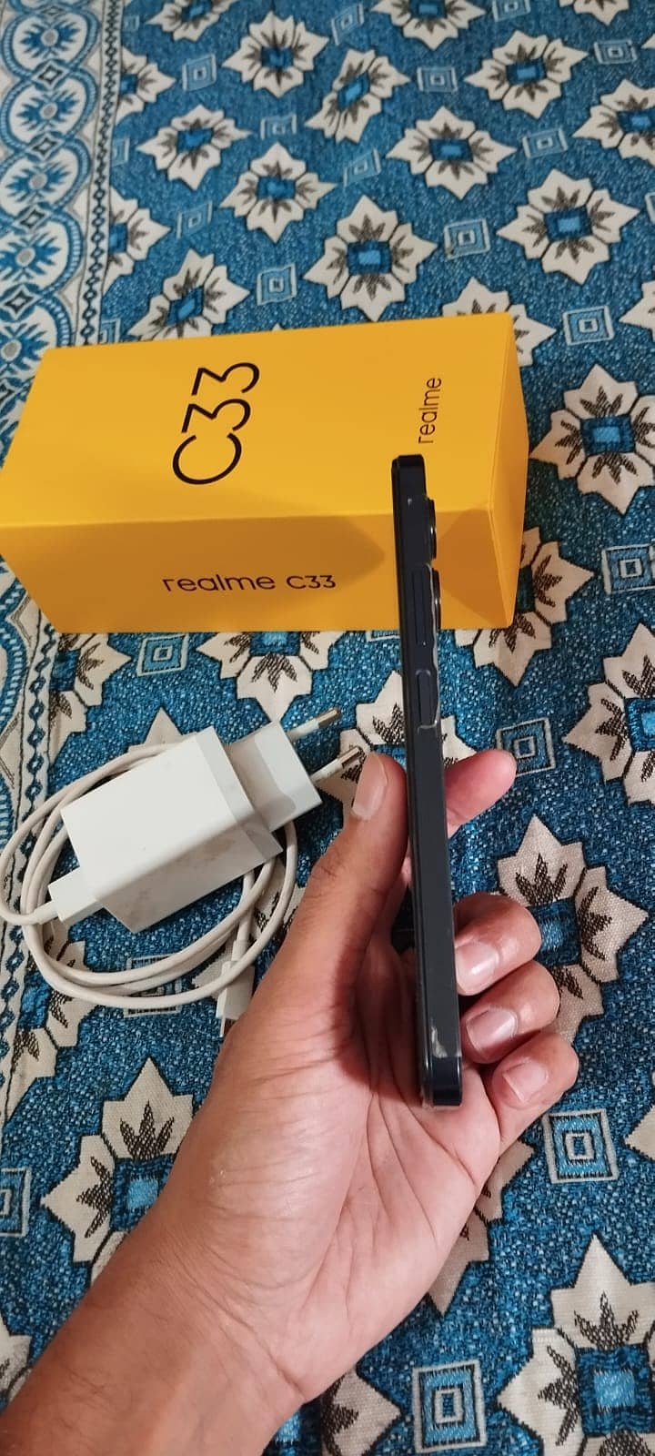 Realme c33 4/64 4