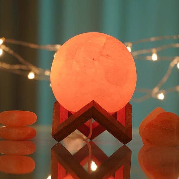 Himalayan Salt Crafts Lamps/ Salt Lamp /Table Lamp 3