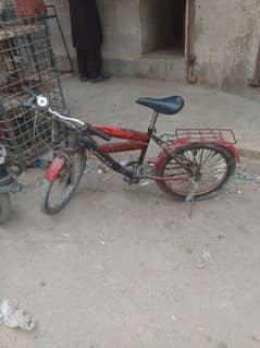 good condition bicycle /