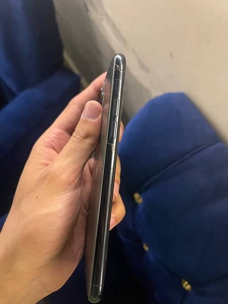 Iphone 11 Pro max 64GB Midnight Green PTA APPROVED 5