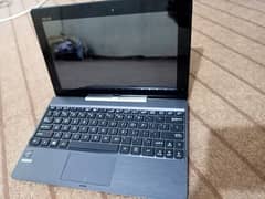 Asus portable laptop/tab with keyboard, wire and laptop bag