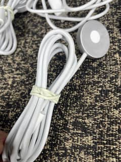 Apple Watch series 9 ultra box pulled cable type c 20w charger