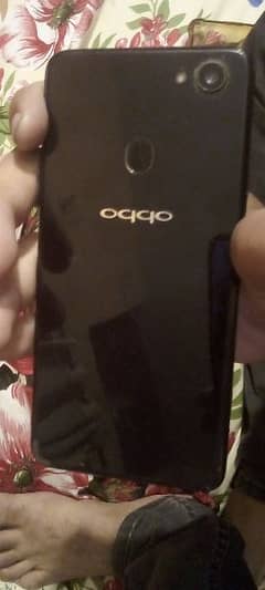 oppo f7 4gp 64 gp gud condition box and charger
