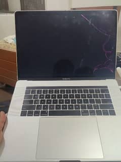 MacBook pro 2017 150.4 inch  A1707 Model