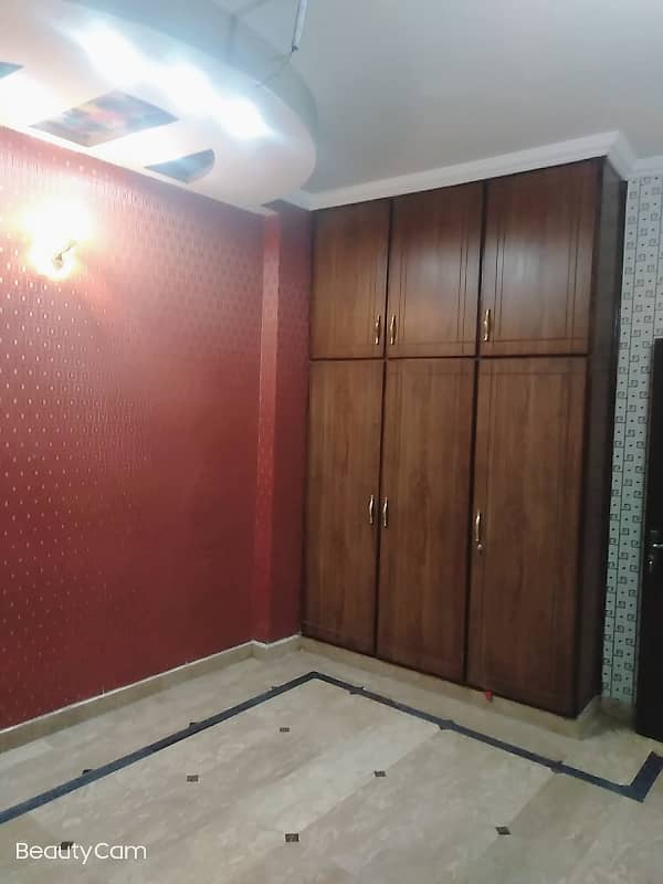 Vip beautiful 5 marla lower portion is available for rent in sabzazar lhr 7