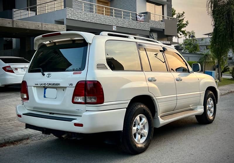 Toyota Land Cruiser 1999 4