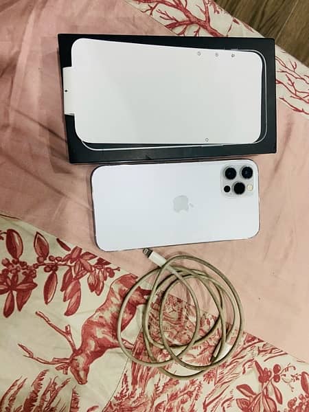 Iphone 12 Pro 128GB WITH BOX 2