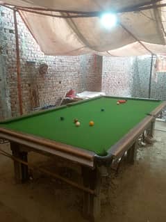 5"10' Snooker Table