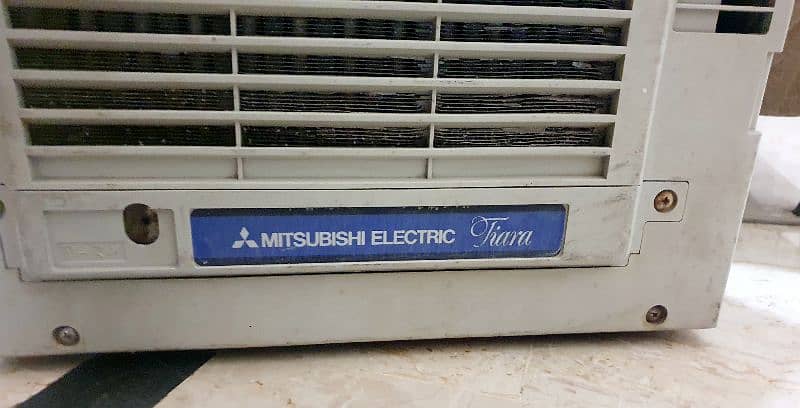 Mitsubushi 0.75 ton (Good working condition) 5