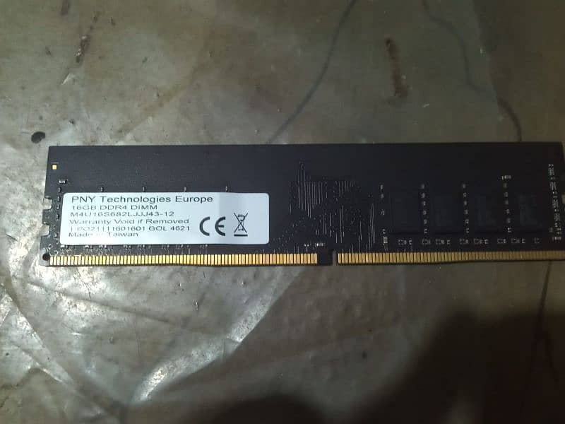 16 GB and 8 GB ddr4 ram 3