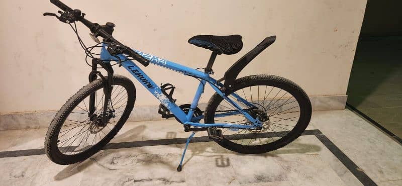 New Cycle 10/10 condition mountain bike 9