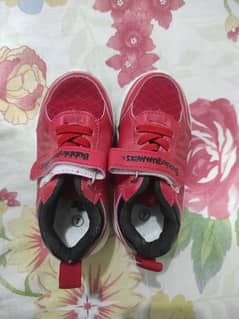 Bata red shoes\sneakers