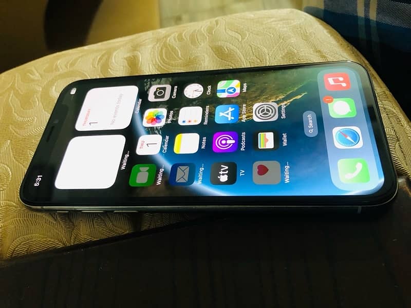 iPhone x 64gb pta approved 3