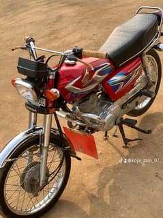Honda 125cc Red colour