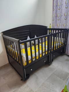 Twin baby cot