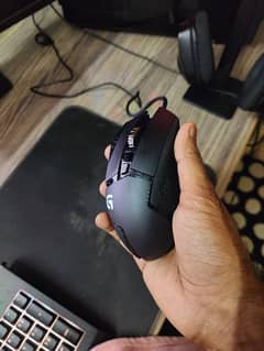 Logitech G502 mouse perfect condition