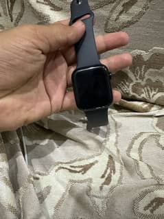 Apple Watch se 2nd generation 10/10 100 battery heath l