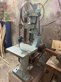 Wood Cutting Machine