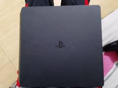 PlayStation 4 Slim With 2 Controllers