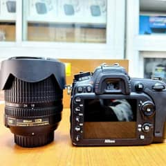 DSLR Nikon 7100D camera