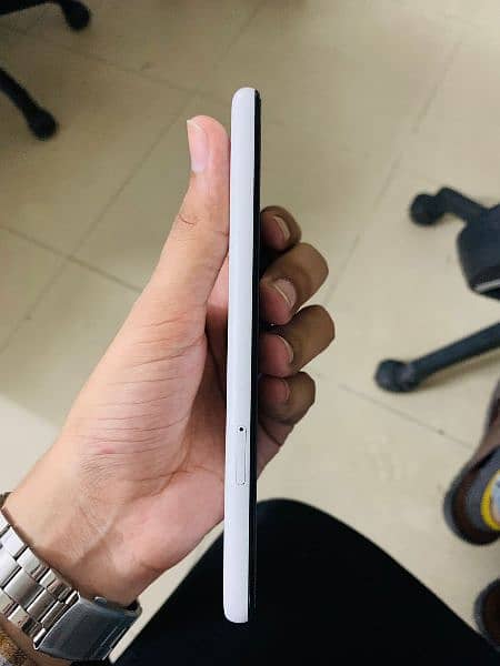 Google Pixel 4a 5g (read full ad 3