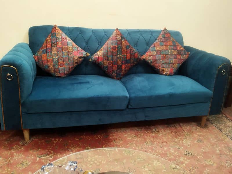 sofa for sale 0