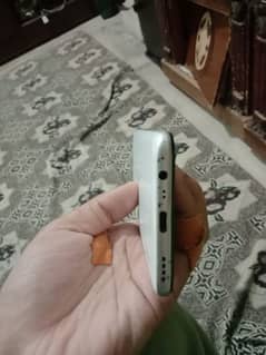 Realme 6i 4/128 with box and charger
