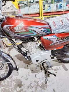 Honda 125 2023model fresh condition bike ,03280166876