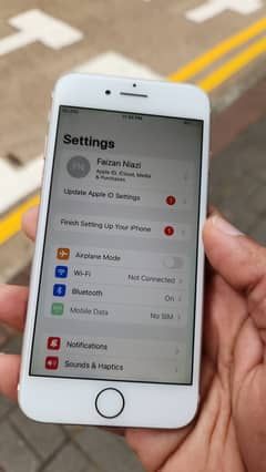 iPhone 7 128GB non pta with 100% battery health
